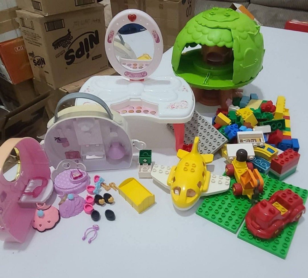 Kids Toy Set - Vanity, Treehouse, Blocks (Category: Kids Toys) located in Manila. Submitted by buzzerbidder (Listing ID 1437986177, Image 1). Description: Assorted toys Take all for 400PHP only. As is where is. Video Available upon request..