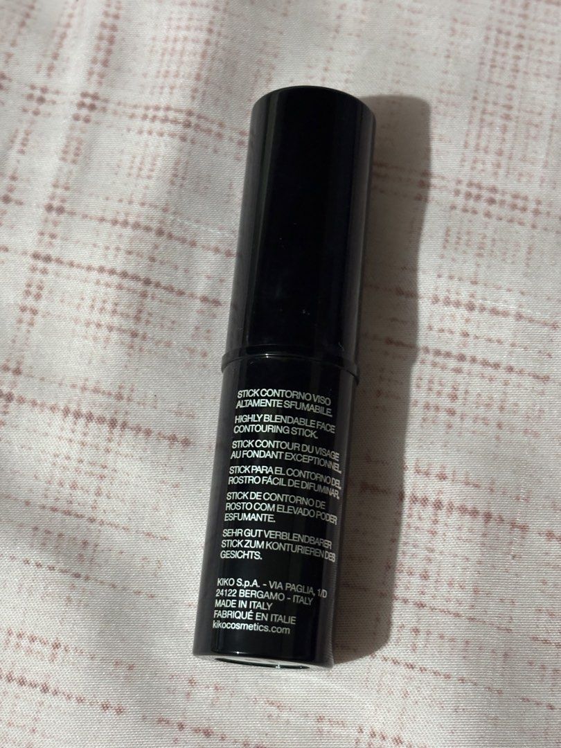 Kiko Milano Sculpting Touch Contour Stick (Category: Makeup) located in Manila. Submitted by mucha6ble (Listing ID 1438099787, Image 3). Description: Kiko Milano Sculpting Touch Creamy Stick Contour (shade 201).