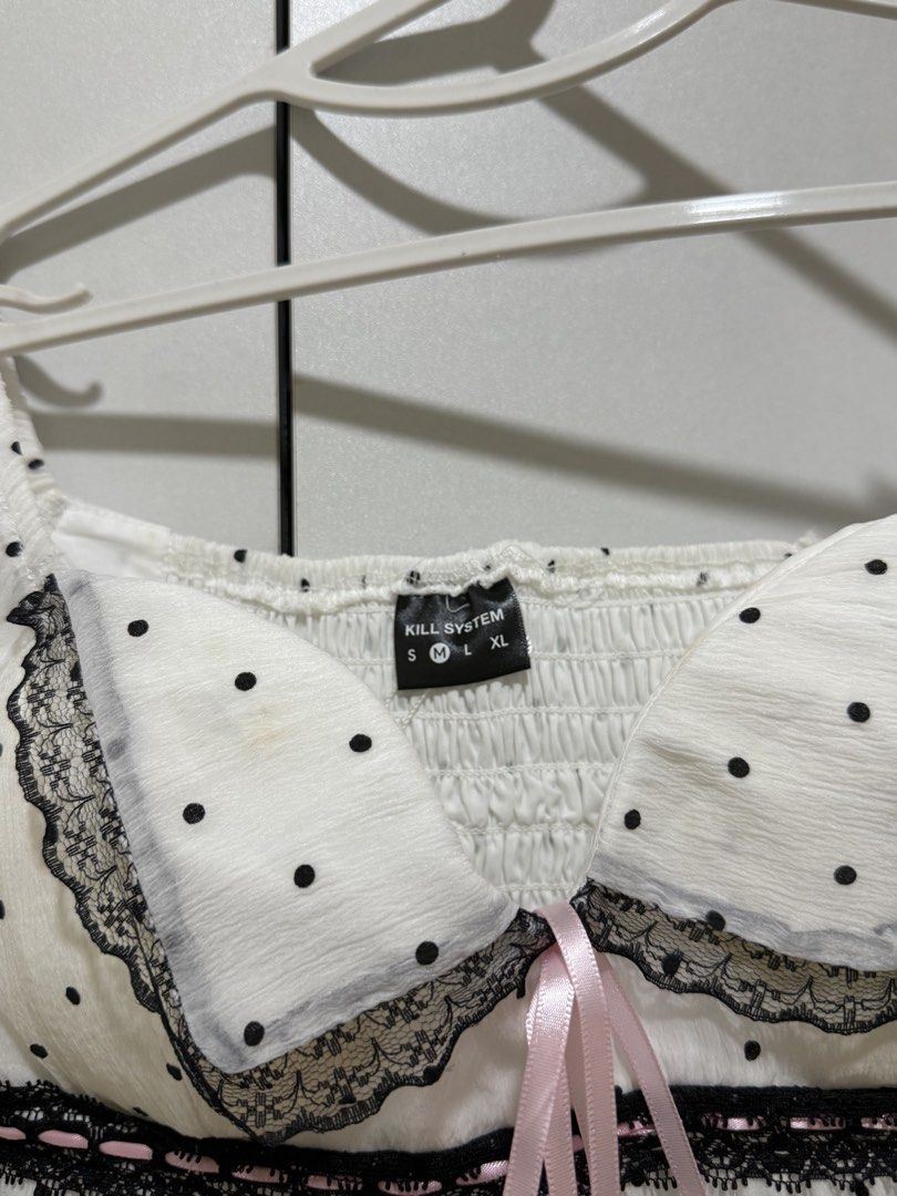 KILL SYSTEM NOPEARI TOP PUFF SLEEVES POLKA DOTS (Category: Blouses) located in Manila. Submitted by nicswhuut (Listing ID 1438087494, Image 3). Description: Item: nopeari top from kill system viet store Brand: kill system Size: s-m Got it from: sh0pee 📌can do lalamove (manila area only!) 📌j&t for outside manila 📌mop: gcash, maya, or metrobank 📌loc: sampaloc, manila 📌lp are posted UNLESS u r getting 2 or more items then i can give discount 🤗