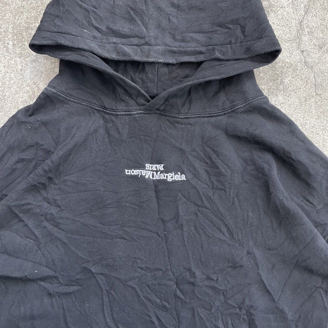 Maison Margiela Upside Down Hoodie (Category: Activewear) located in Manila. Submitted by ukay_mnl (Listing ID 1437958784, Image 3). Description: 25x27 note: already washed ready to use mabango nakadowny .