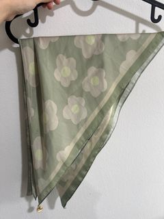 (Category: ) located in . Submitted by prelovednbrandnewclothes (Listing ID 1438011258, Image 1). Description: .
