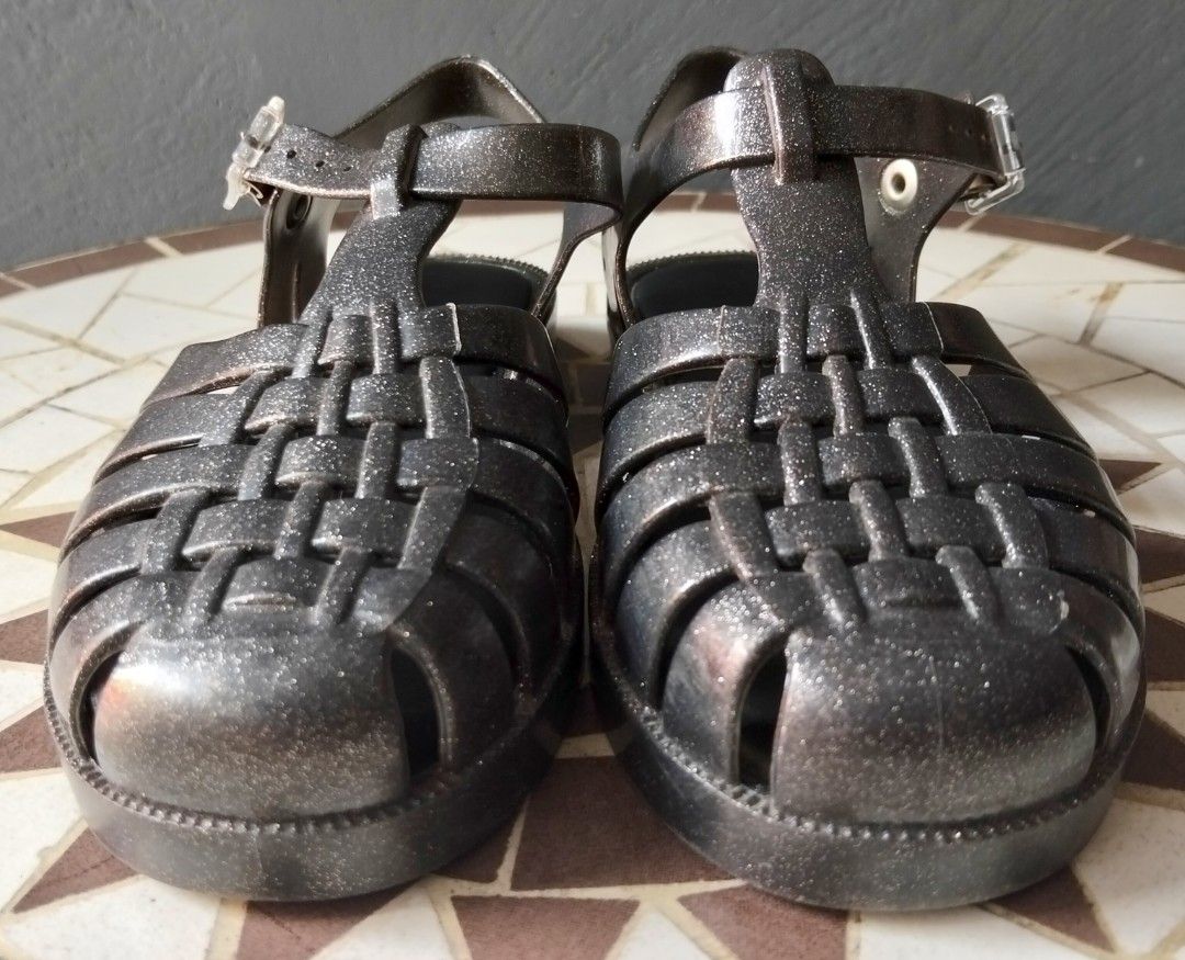 Melissa Sparkle Jelly Sandals (Category: Babies & Kids Fashion) located in Quezon City. Submitted by heybailey (Listing ID 1437950905, Image 1). Description: - Melissa jelly sandals - Sparkly woven design - Adjustable ankle straps with clear buckles - Dark, glittery color - Black soles.