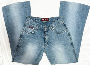 (Category: ) located in . Submitted by midnight.php (Listing ID 1438078379, Image 1). Description: .