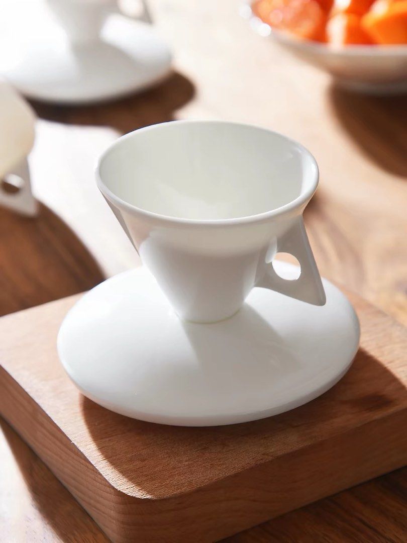 Modern White Ceramic Coffee Cup Set455032846114498562