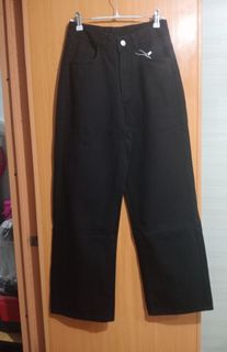 (Category: ) located in . Submitted by niceoutfits (Listing ID 1438087145, Image 1). Description: .