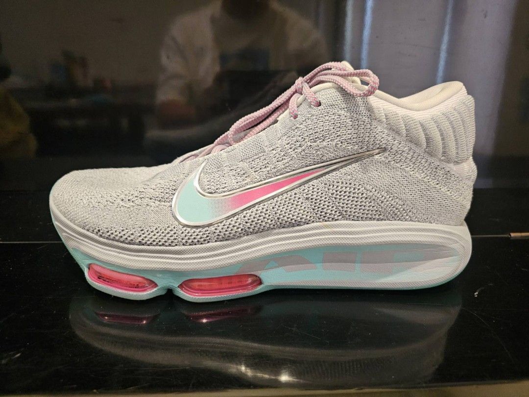 Nike G. T. Hustle 3 EP (Category: Sneakers) located in Manila. Submitted by stepang2 (Listing ID 1438016664, Image 2). Description: Worn 3 times only Original price ₱10,295 Bought at sport center for ₱6,172 Selling for ₱3,500 Buyer shoulder shipping Negotiable RFS: size too big for me.