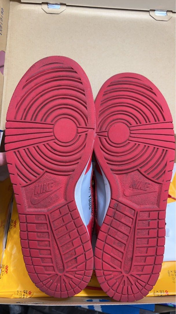 Nike Off White Dunk Low OG Us 11 （分類：波鞋）位於 Hong Kong。 由 kandt_1212 提交（商品編號 1438085221，圖片 2）。簡介： 85% new 不合完美主義者 有原盒有單 850。
