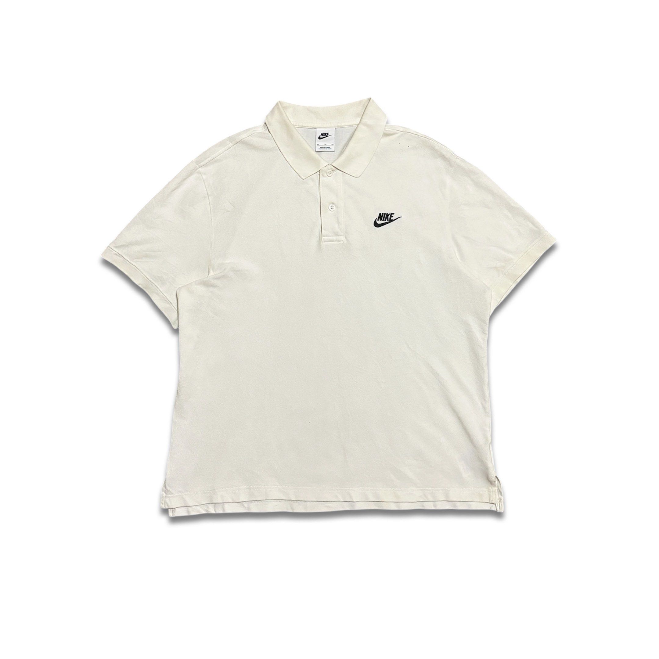 Nike White Polo Shirt (Category: Tshirts & Polo Shirts ) located in Caloocan City. Submitted by savage_not21 (Listing ID 1438016338, Image 1). Description: CONDITION: 9.5/10 COLOR RATE: 9.5/10 SIZE ON TAG: XL DIMENSIONS: Width - 22 Length - 28 Sleeves Length - 9 ISSUE: Need Wash 📍LOCATION: Bankers Village 2, Caloocan City 📩 MORE DETAILS AND QUESTIONS: DM/PM.