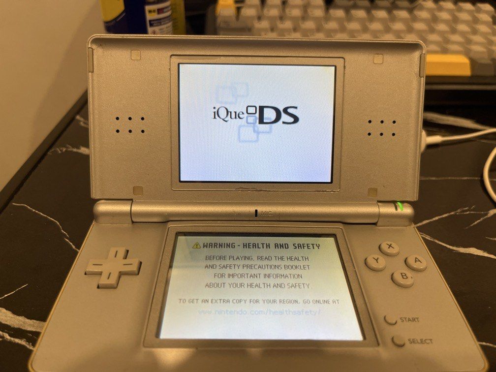 Nintendo ds lite ique (Category: Nintendo) located in Makati City. Submitted by jackstrades (Listing ID 1438108809, Image 3). Description: China ds lite ique.