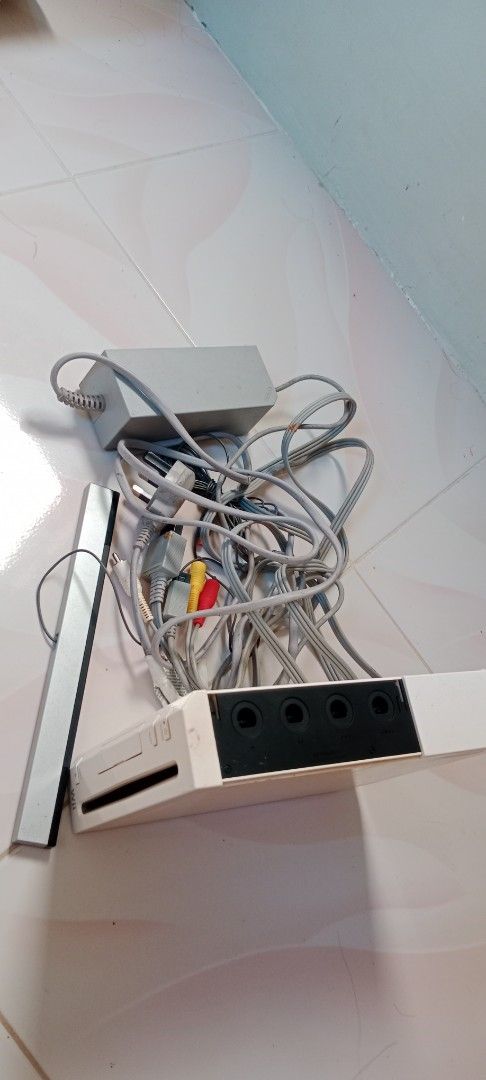 Nintendo wii Japan version game console set (110v only) (Category: Nintendo) located in Bulacan. Submitted by Shoppe.Ups (Listing ID 1437943047, Image 3). Description: wiimote controller not included 110volts only ( need transformer) with 1 cd game included what you see is what you get meetups: guiguinto plaridel bulacan - J&T *(Payment First) - LBC COP/COD *(payment first for shipping fee only) -toktok/lalamove *mop: via gcash pm for interested.