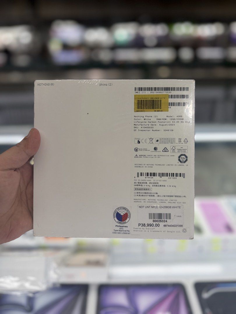 Nothing Phone 2 256gb Brandnew (Category: Android Others) located in Quezon City. Submitted by legitgadgetforless (Listing ID 1437976570, Image 2). Description: Brandnew and Sealed Nothing Phone 2 .