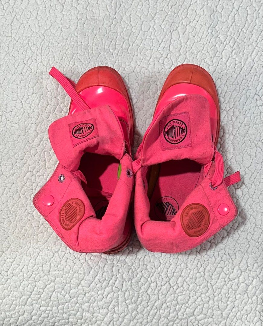 Palladium Neon Pink High Boots (Category: Boots) located in Paranaque City. Submitted by cheesecakeflow (Listing ID 1438033367, Image 2). Description: Palladium Neon Pink High Boots Size 38 US W 7-7 1/2 Bought here in carousell Rfs: decluttering, too many shoes, need funds 💸 .