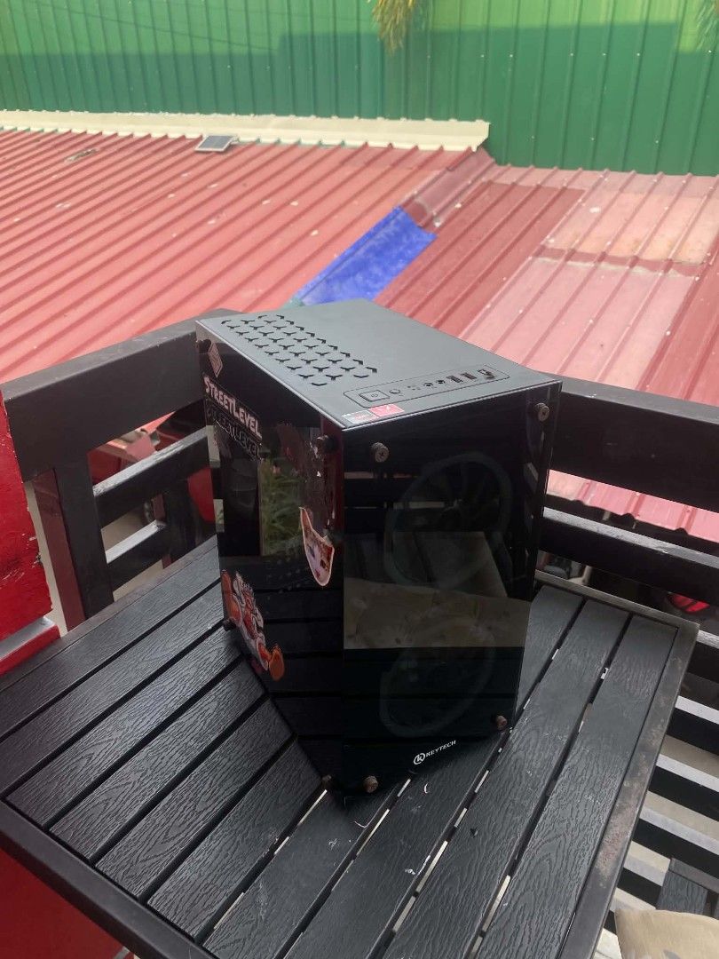 PC FOR SALE RUSH NEGOTIABLE (Category: Desktops) located in Macabebe. Submitted by hansmalaca26675 (Listing ID 1438008970, Image 1). Description: ryzen 5 3400GE.