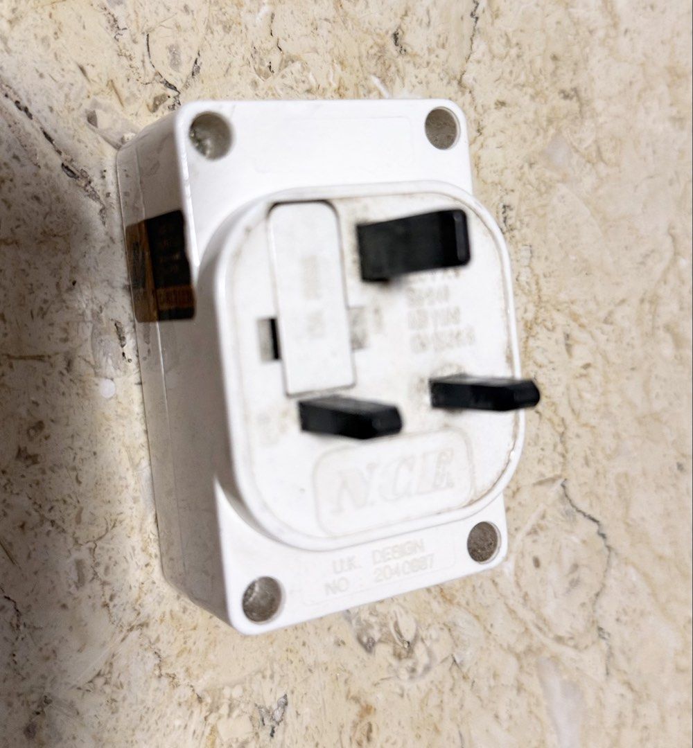 Plug Adapter454596223284039681