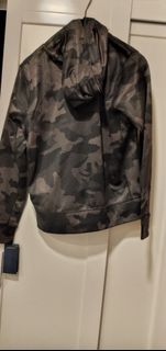 （分類：）位於 。 由 mariz000 提交（商品編號 1437976981，圖片 1）。簡介： 。