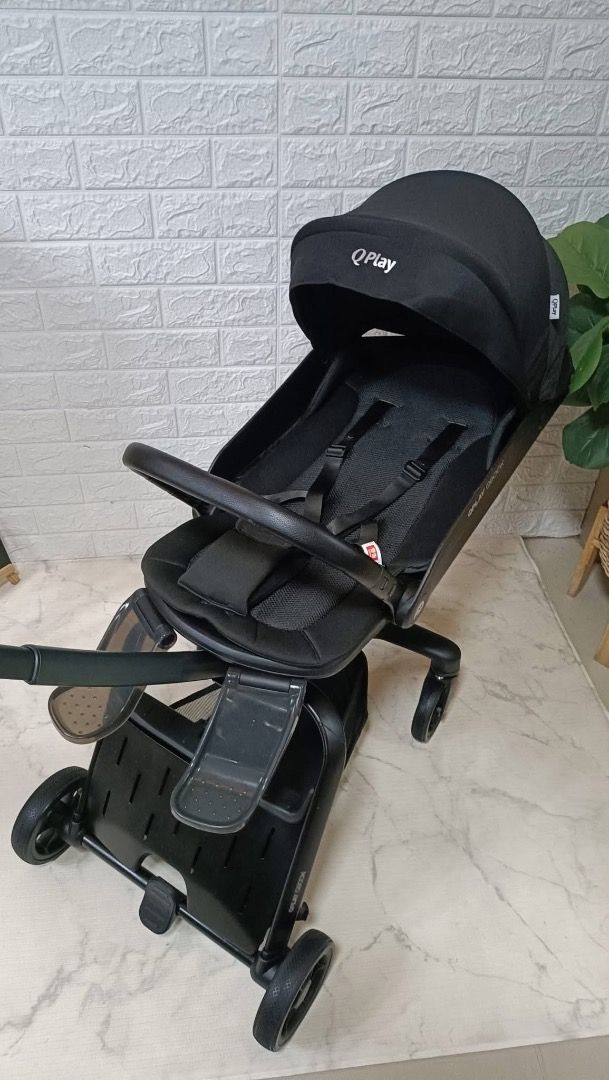 Qplay Stroller (Category: Strollers) located in Manila. Submitted by reyesglady48506 (Listing ID 1437963295, Image 2). Description: SOLD📍 ⭐QPLAY QBOOK⭐ 1,988 HK$ in peso ₱14,999 plus international sf selling low ⬇️⬇️⬇️ ✅Two-Way Functionality: The seat can be reversed to face the parent or look outward. ✅Compact & Portable: Engineered for easy folding and convenient transport. ✅High View Design: Provides a better view for the baby and closer inte