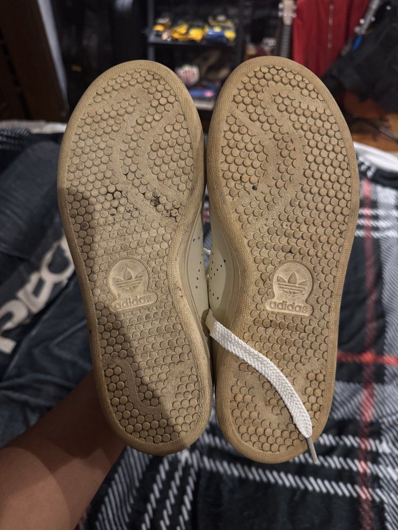 Raf Simons x Adidas Stan Smith "Archive" (2019 Pack) Chalk White (Category: Sneakers) located in Quezon City. Submitted by 4pril9 (Listing ID 1437996543, Image 2). Description: A collector’s piece for fans of Raf’s archival work. Features the “1995” launch tribute text on the rear quarter. Used less than 10 times and kept in great condition. Condition: 8/10. Very clean uppers; super slight heel drag as shown in photos. Size: US 5 (Rare small size
