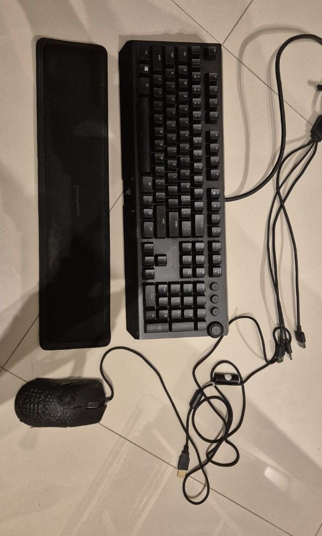 Razer  Blackwidow Elite + FREEBIES455088535483207680