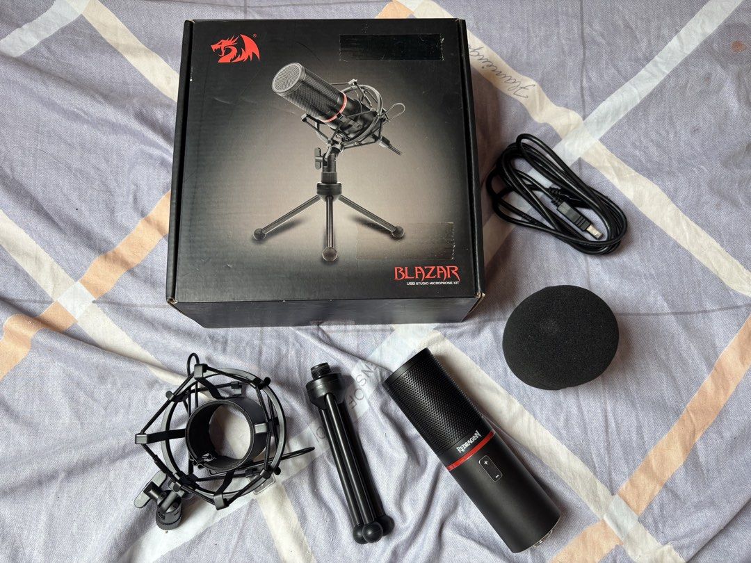 Redragon Blazar GM 300 Condenser Microphone (Category: Microphones) located in Cabuyao City. Submitted by luvlexaa (Listing ID 1437951873, Image 1). Description: - Bought it for 2765 pesos from Redragon official store. - Good as new. - Complete items with box. - No defect or issue. - Only used it for my final project in audio class. - Perfect for streaming, podcasting, or recording..