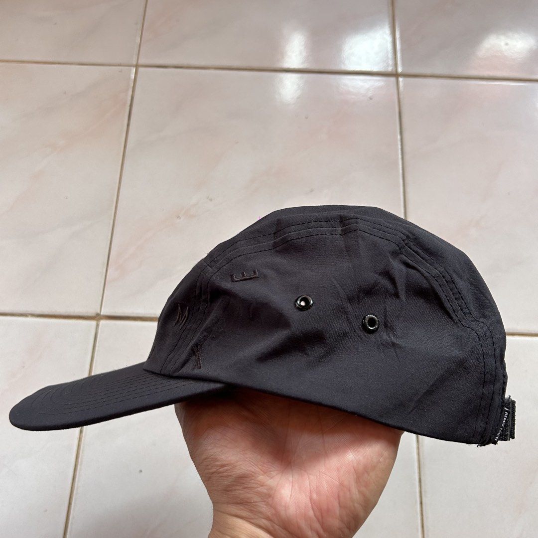 REMIX TAIPEI Black Cap 🔥 (Category: Caps & Hats) located in Jinoba-an. Submitted by eegiboy (Listing ID 1438026324, Image 2). Description: - Black cap from REMIX TAIPEI. - Curved brim. - Adjustable strap. - Small logo detail. - Features a tag with the text: "REALITY IS WRONG. DREAMS ARE FOR REAL." - Includes a label with coordinates and the text: "IF LOST PLEASE RETURN TO THIS COORDINATES". 550plussf Dm me if interested Thankyou.