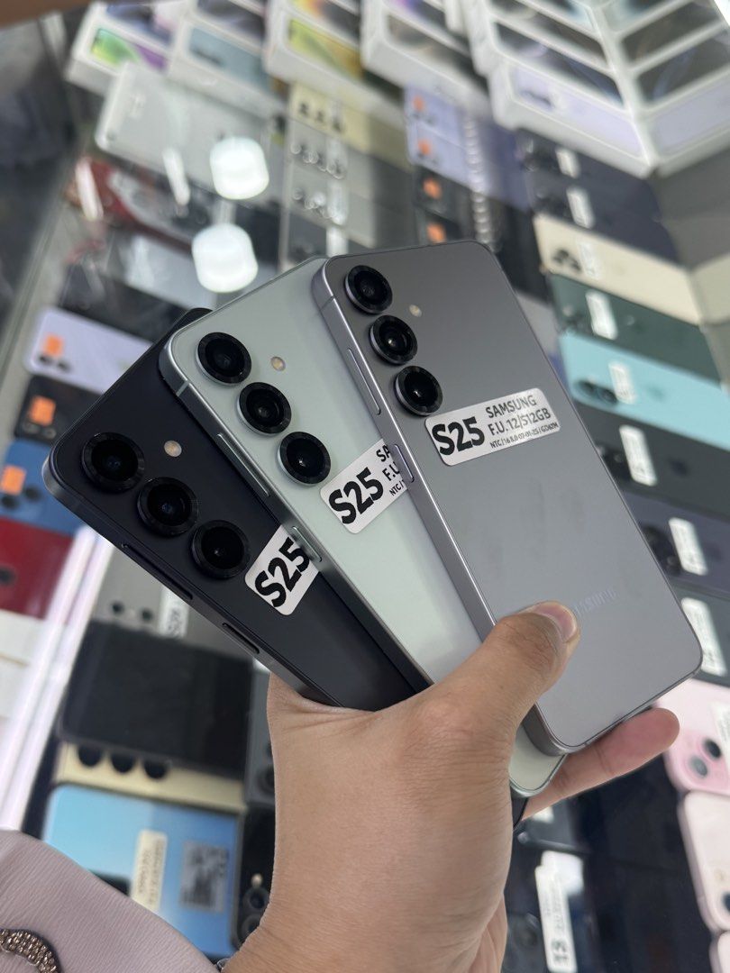 SAMSUNG S25 12/512GB OPENLINE NTC VARIANT NO ISSUE (Category: Samsung) located in San Juan City. Submitted by ainahgadgetsshop (Listing ID 1438079595, Image 2). Description: SAMSUNG S25 12/512GB OPENLINE MAY 2026 STALL #: XB-07 FOR SALE | TRADE / SWAP PASS SA MGA SCAMMERS / THIRD PARTY (RFS: Buy and Sell) ⬇️DETAILS⬇️ •12/512 GB (Other storage is also available) •Silver (Other color is also available but price may vary) •NTC Variant •95% Smooth •T