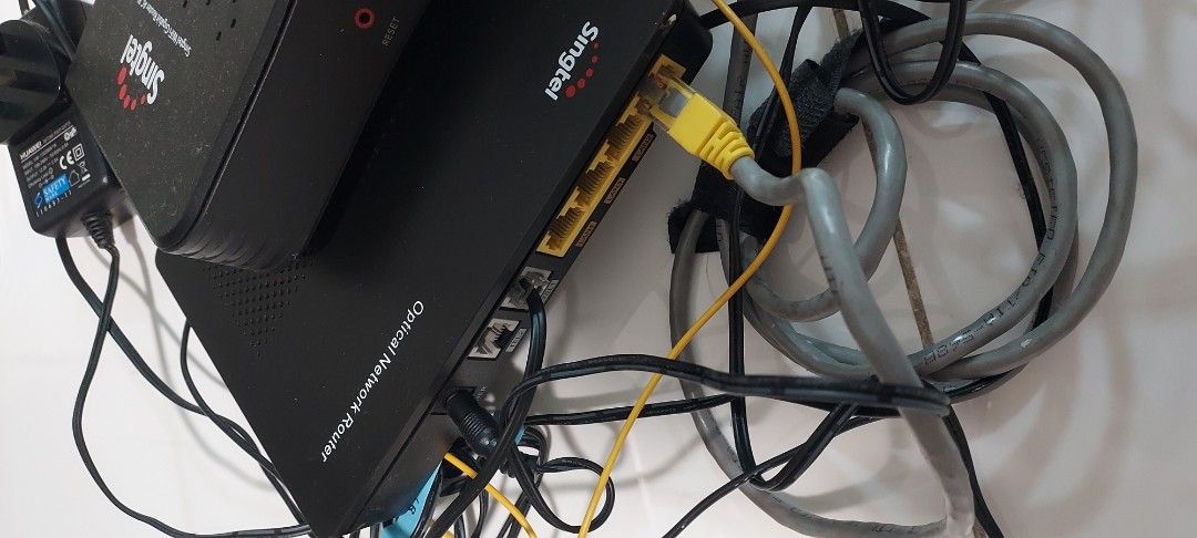 Singtel Optical Network Router454977078009548803