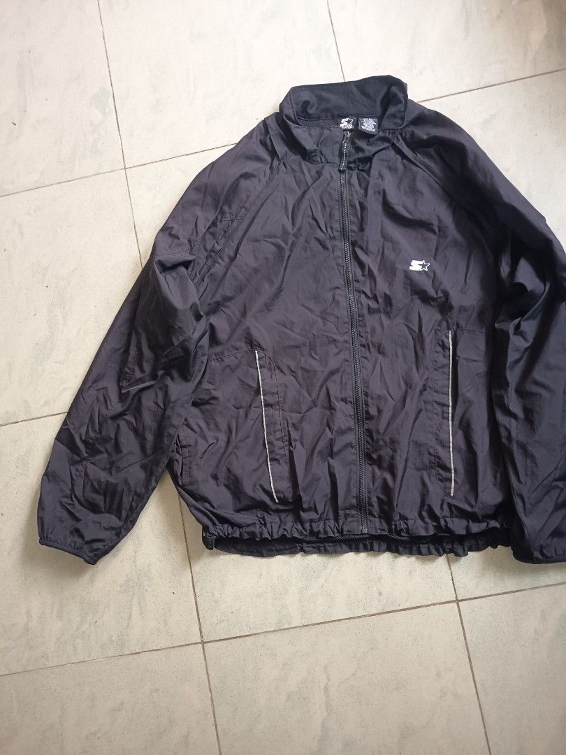 Starter Windbreaker 90's vintage (Category: Coats, Jackets and Outerwear) located in Manila. Submitted by ryoasukal (Listing ID 1437969773, Image 2). Description: 9/10 condi walang flaws and pinhole.