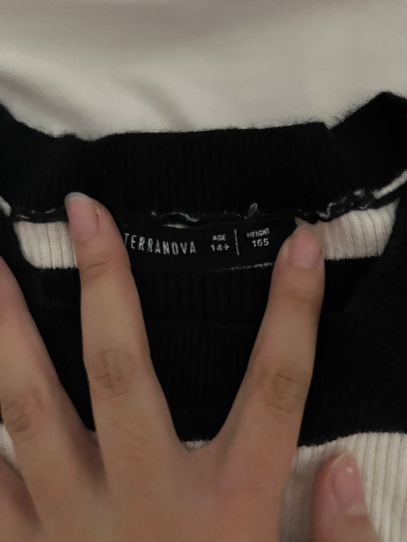 Terranova Striped long sleeved sweater (Category: Coats, Jackets and Outerwear) located in Quezon City. Submitted by brrro (Listing ID 1438072670, Image 2). Description: Suitable for ages 14+ and 165cm height a bit cropped only worn once in hk trip loc: qc mop:gcash mod: lalalmove.