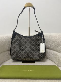 (Category: ) located in . Submitted by preloved2luv. (Listing ID 1437938460, Image 1). Description: .