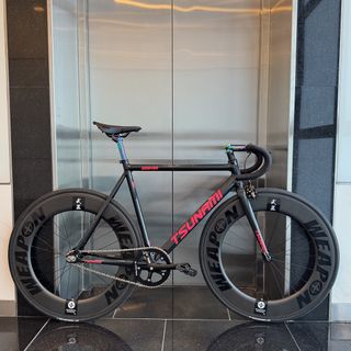 (Category: ) located in . Submitted by Wheelprosg (Listing ID 1437978958, Image 1). Description: .