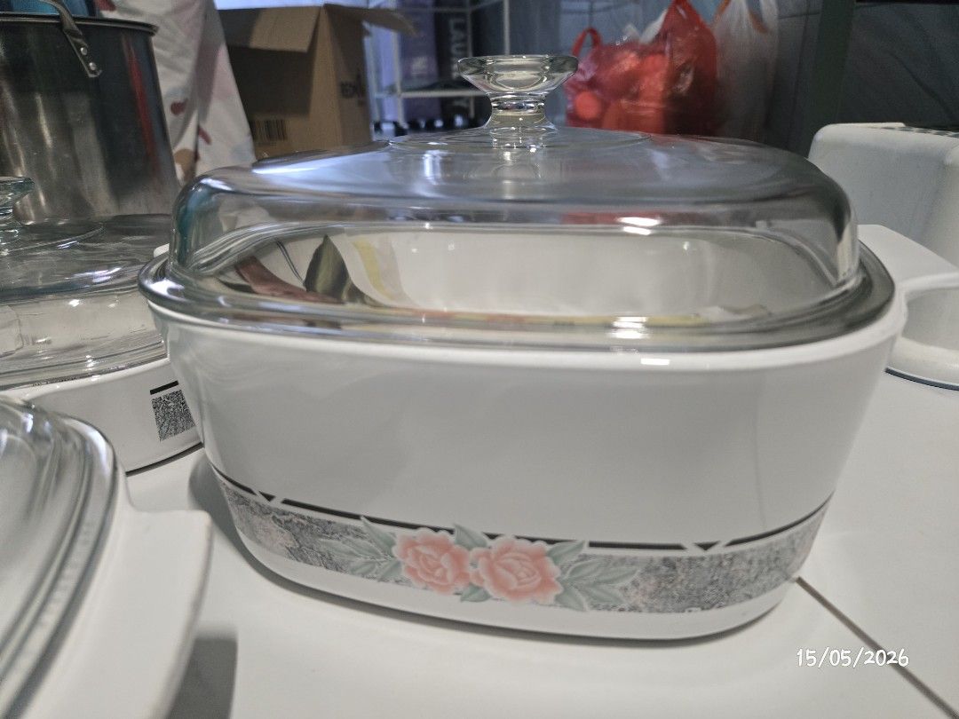 Vintage CorningWare Casserole Dishes with Lids454672008600637442