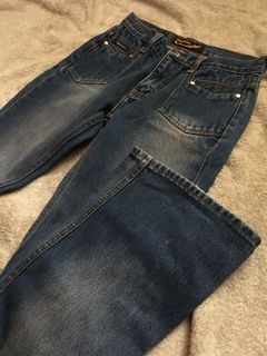(Category: ) located in . Submitted by cosmos_thrift (Listing ID 1437975545, Image 1). Description: .