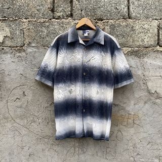 (Category: ) located in . Submitted by _thrift.clothes._ (Listing ID 1437950645, Image 1). Description: .