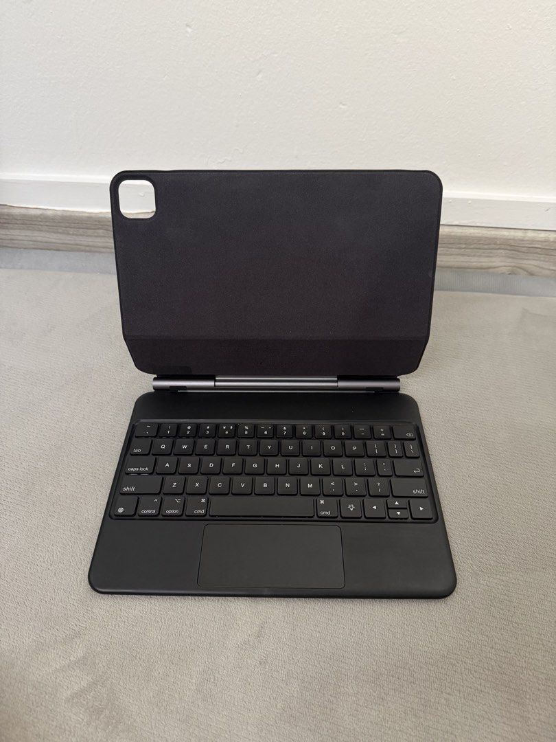 iPad Wireless Keyboard Case (11 inch)454842101143316481