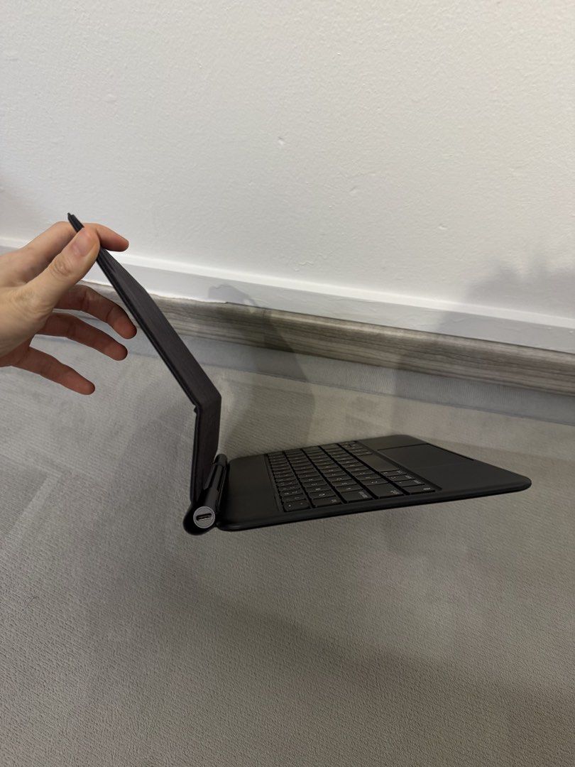 iPad Wireless Keyboard Case (11 inch)454842101143316483