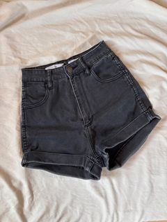 (Category: ) located in . Submitted by joyclutter (Listing ID 1437954319, Image 1). Description: .
