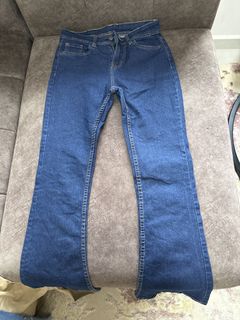 (Category: ) located in . Submitted by agirlcandreamm (Listing ID 1437945818, Image 1). Description: .