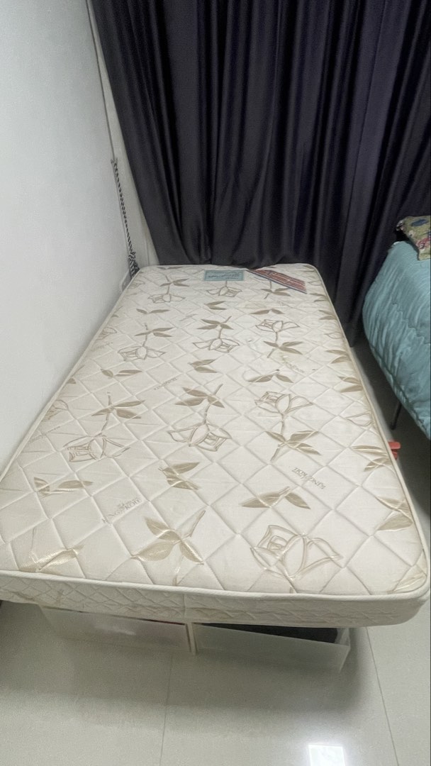 (Category: ) located in . Submitted by vishalsath58739 (Listing ID 1438245932, Image 1). Description: .