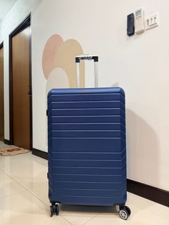 (Category: ) located in . Submitted by mrandmsluggages (Listing ID 1438252088, Image 1). Description: .