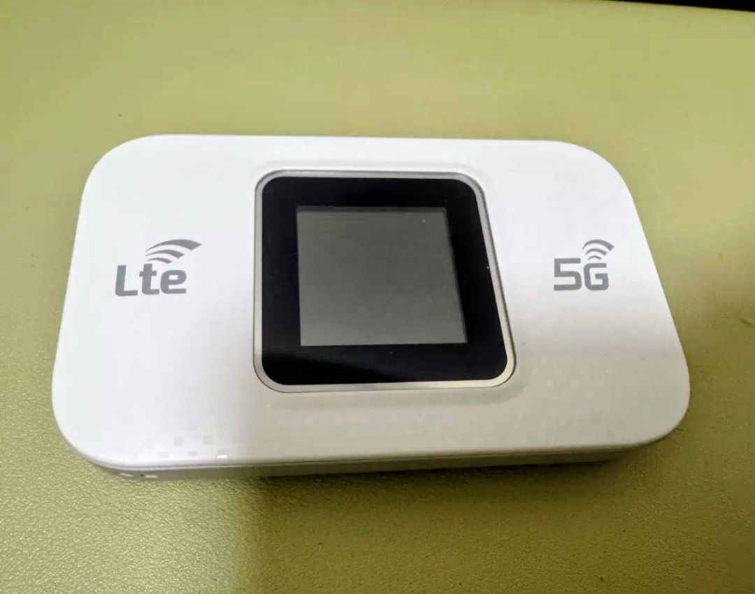 Csl 4g Router 全新 all new in pack Wireless LTE Modem Router 4G 可插SIM卡用 wi-fi router,可 ...