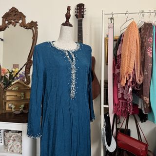 (Category: ) located in . Submitted by lovednwardrobe (Listing ID 1438197080, Image 1). Description: .