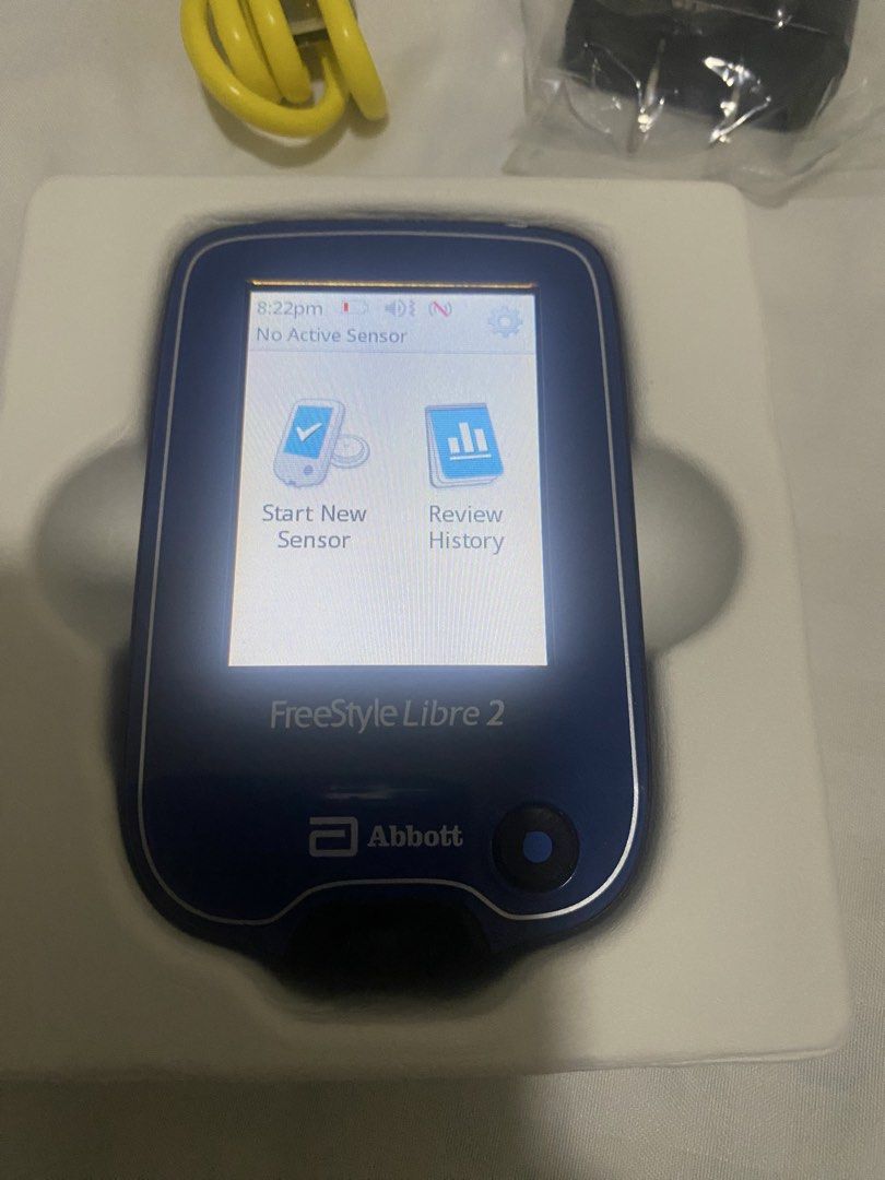 Abbott FreeStyle Libre 2 Reader (Category: Health Monitors & Weighing Scales) located in Quezon City. Submitted by michaelan71320 (Listing ID 1438240398, Image 2). Description: - FreeStyle Libre 2 Reader by Abbott - Includes: Reader, charging cable, and user manuals - Displays glucose readings on screen - Allows you to start new sensors and review history - Compatible with FreeStyle Libre 2 Plus Sensor Original Price: 3,800 RFS: Shifted to optium