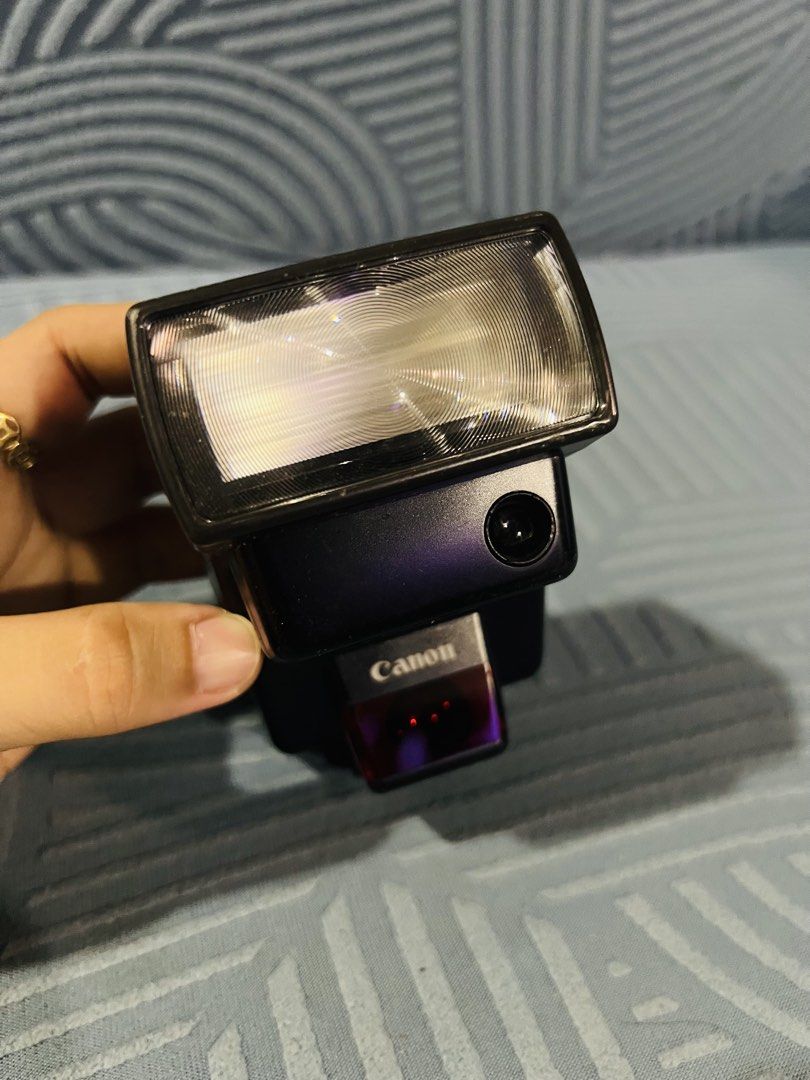 Affordable Canon Speedlite 300EZ 😍 (Category: Flashes) located in Malolos. Submitted by afford.japan (Listing ID 1438152962, Image 1). Description: Japan Surplus.