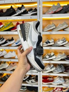 (Category: ) located in . Submitted by soletrip_footwear_trading (Listing ID 1438111567, Image 1). Description: .