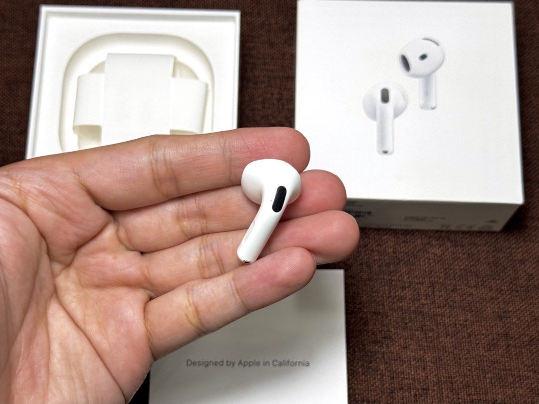 Airpods GEN 4 LEFT POD WITHOUT ANC (Category: Earphones) located in Manila. Submitted by prelovedbyporttt (Listing ID 1438204724, Image 2). Description: Airpods GEN 4 RIGHT POD WITHOUT ANC 🔗PERSONAL WARRANTY: 1 MONTH (Valid as long as the item hasn’t been dropped or exposed to water) • 100% No hidden defects • 100% Battery health is in great condition • 100% Fully functional • 100% Original item (feel free to check my transaction post on my page