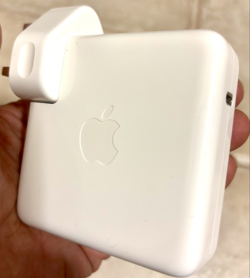 Apple 96W USB C Power Adapter455877551792465920