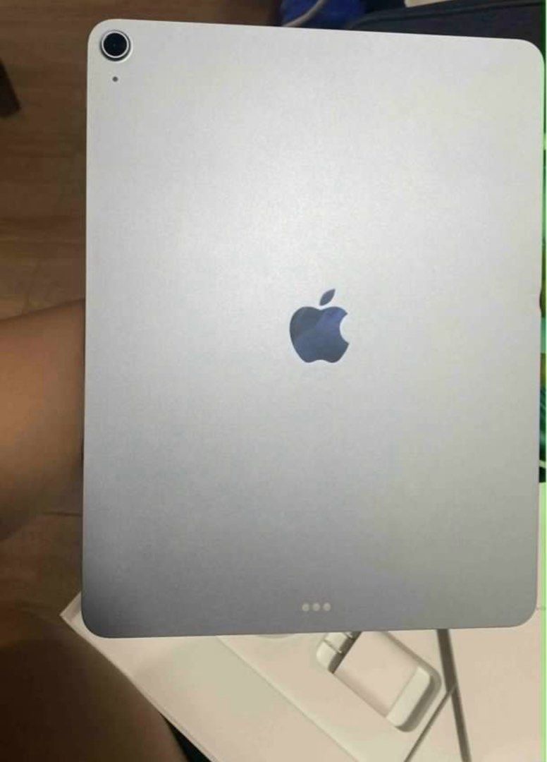 Apple Ipad Air 13-inch (M3, Wifi) (Category: iPad) located in Manila. Submitted by wrocyljean32769 (Listing ID 1438160126, Image 2). Description: Apple Ipad Air 13-inch (M3, Wifi) - Includes charger and cable - Comes with original box and documentation -bought last October 2025.
