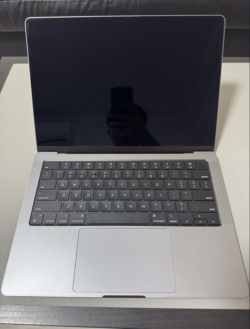 Apple MacBook Pro 14-inch - Silver455660446942515201