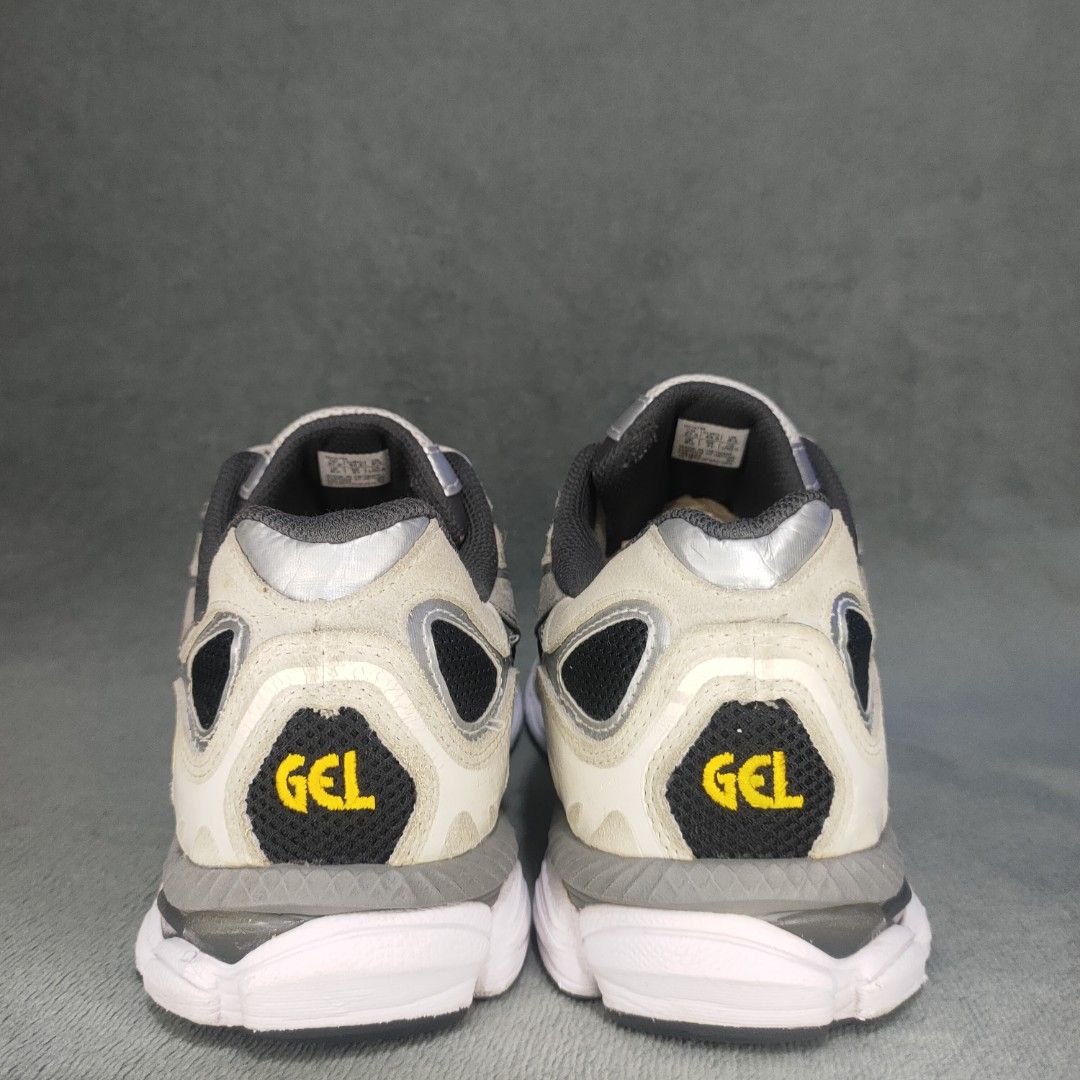 Asics Gel NYC - 43.5 EUR (Category: Sneakers) located in Iligan City. Submitted by uishoe (Listing ID 1438246568, Image 3). Description: Excellent Condition Minimal Heel Drags 9.5 US , 43.5 EUR + 150 SF for shipping.