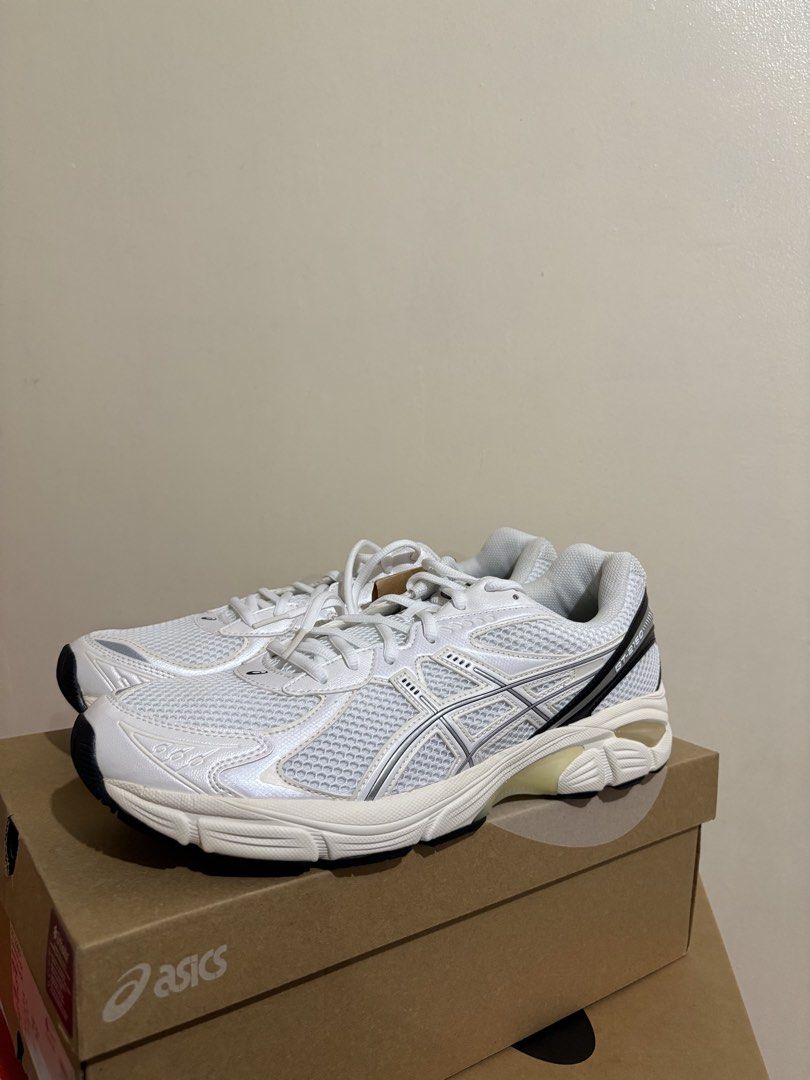 Asics GT 2160 White Black US 12 (Category: Sneakers) located in Quezon City. Submitted by helloqicks (Listing ID 1438261001, Image 2). Description: DECLUTTER. BRANDNEW PAIRS 🔘ASICS GT 2160 BLACK WHITE🔘 ➖US 12 ➖Brandnew 🏷️ Selling for 5,000 (SRP 8,690) ✅ ORIGINAL. LEGIT. AUTHENTIC ✅ MONEY BACK IF PROVEN FAKE 🔴 Shipping: Metro Manila - Lalamove or Grab 🔴 Location: BGC area 🔴 MOP: GCash / Maya / Bank Transfer ALL SALES FINAL. NO RETURN, NO EXC